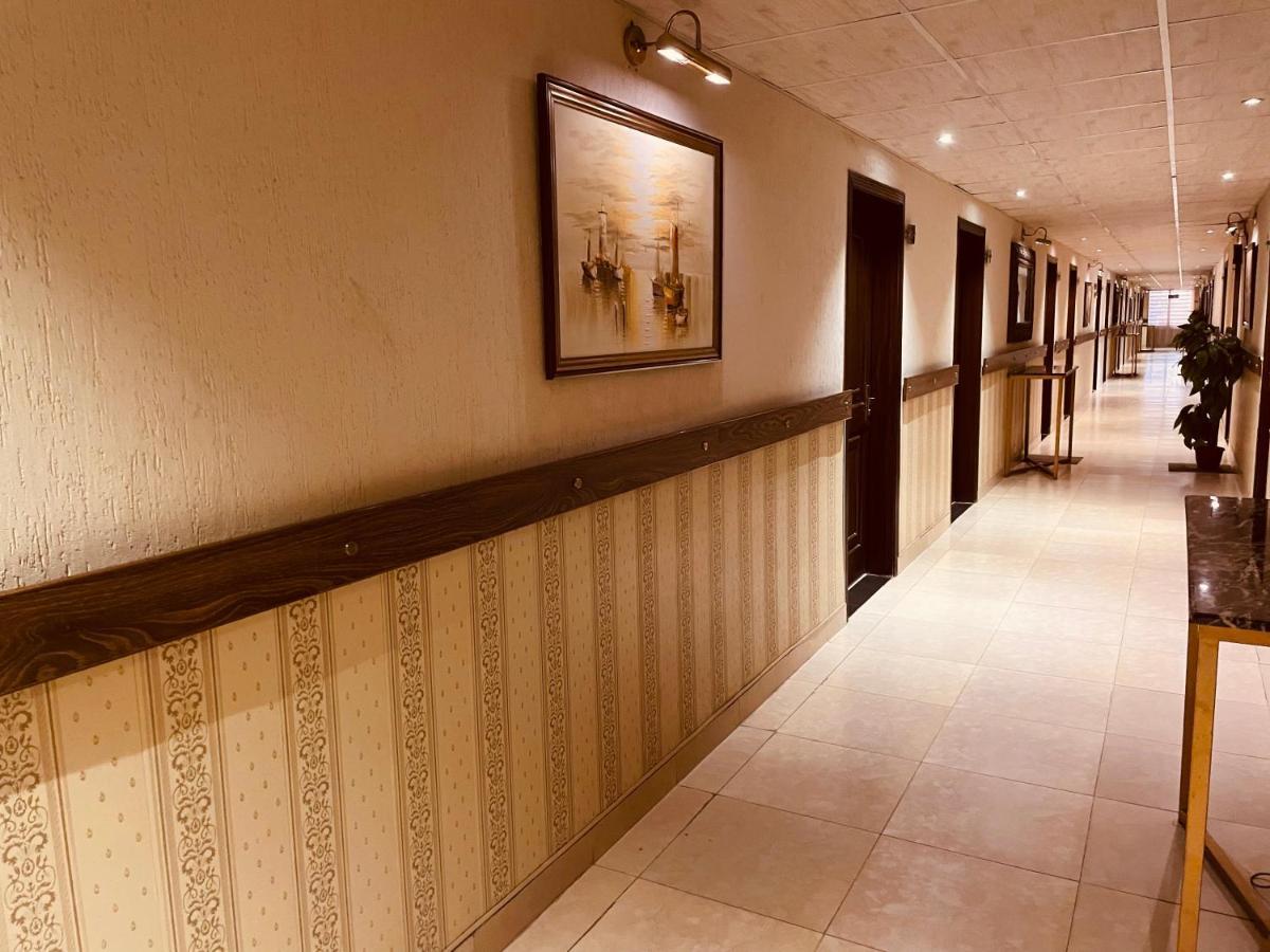 Hotel Grand Arena ラーワルピンディー エクステリア 写真