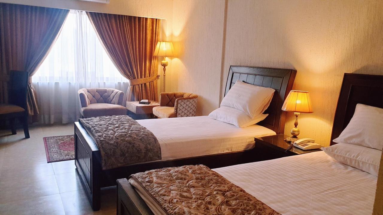 Hotel Grand Arena ラーワルピンディー エクステリア 写真